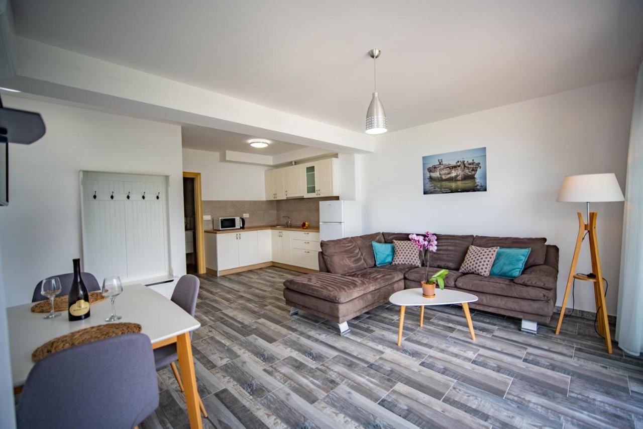 Apartments Edera Tivat Eksteriør billede