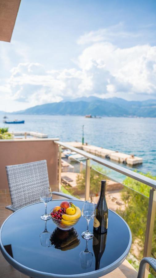 Apartments Edera Tivat Eksteriør billede