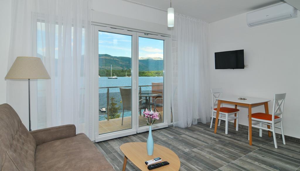 Apartments Edera Tivat Eksteriør billede