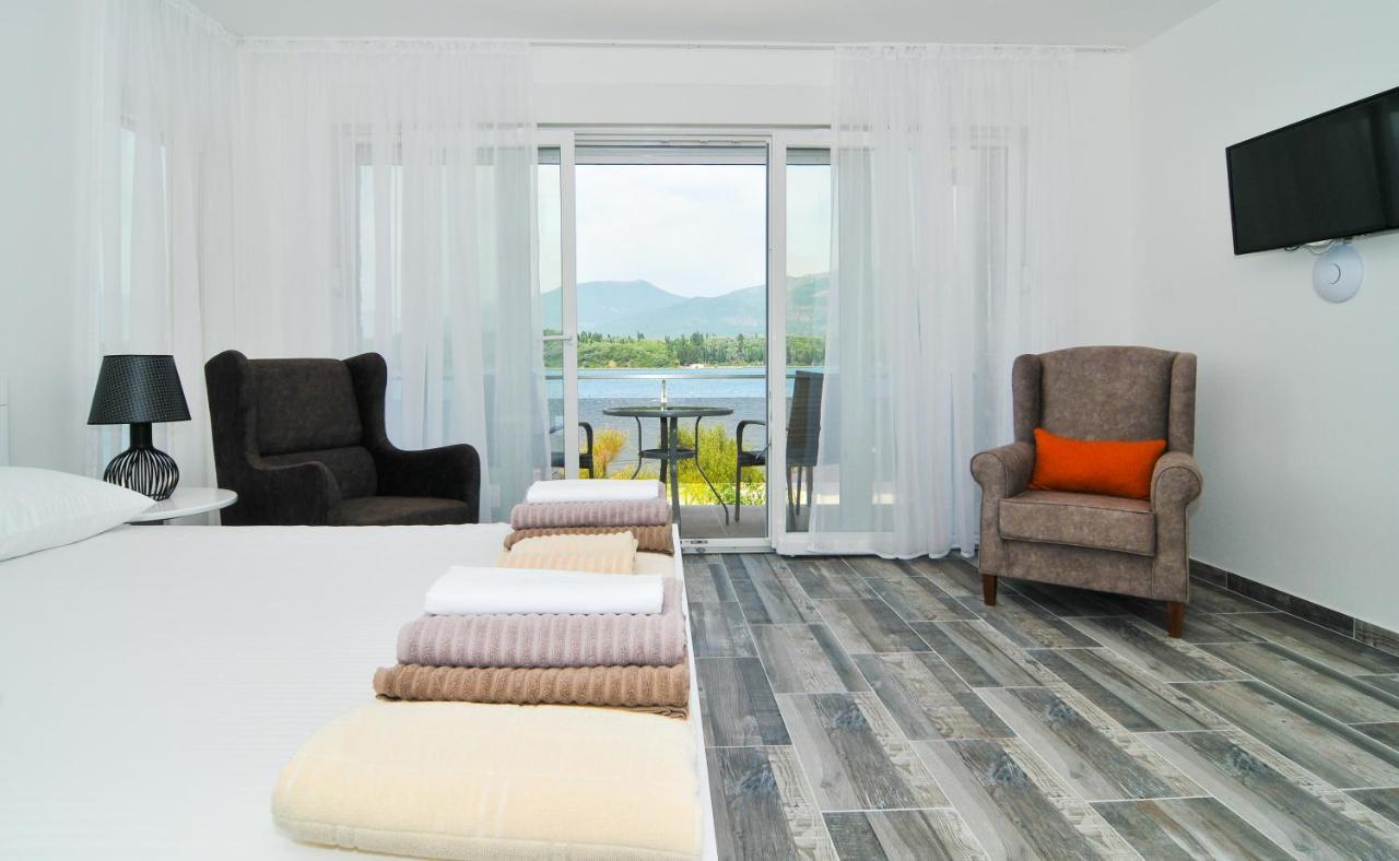 Apartments Edera Tivat Eksteriør billede